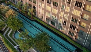 Economy 1 bedroom with Balcony Pool View | Outdoor pool - Sukhumvit New Room BTS Bangna (Bangkok)