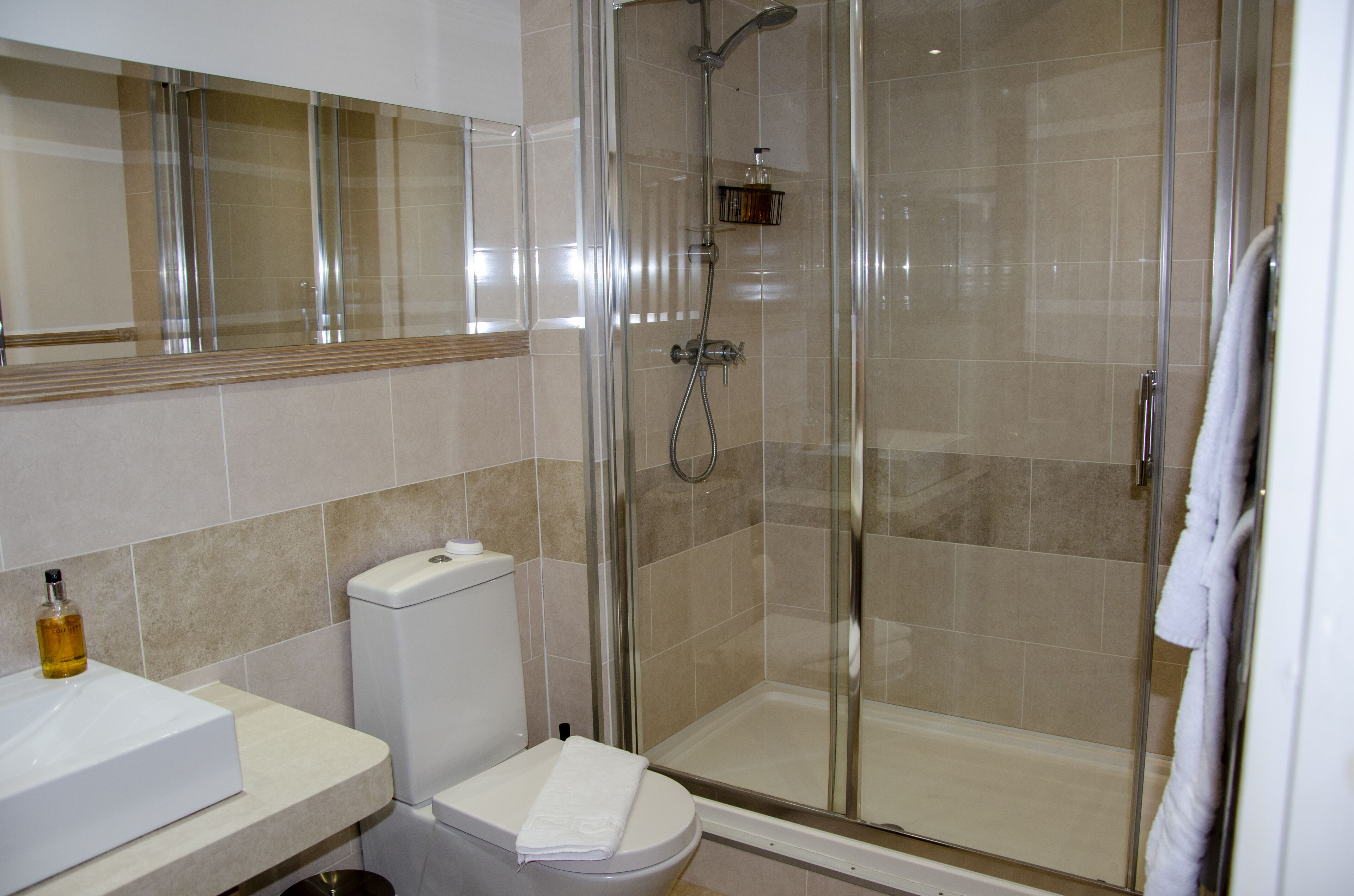 Twin kamer, en-suite badkamer | Badkamer | Handdoeken