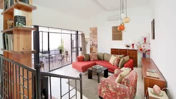 Apartment | Front of property