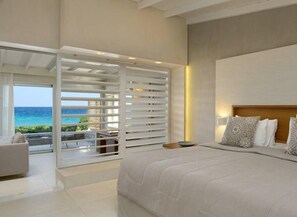 Deluxe Suite | Premium bedding, pillowtop beds, in-room safe, desk