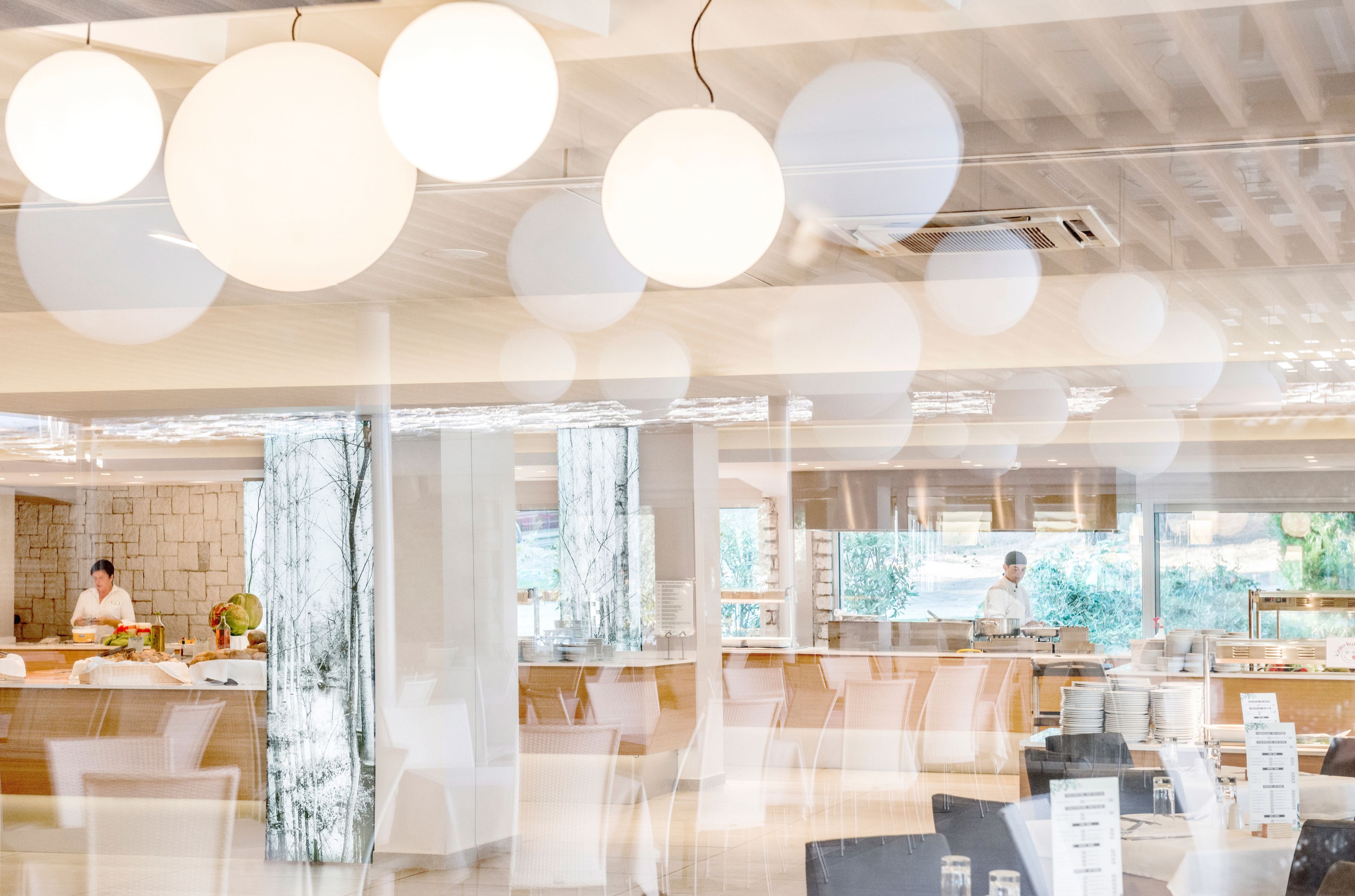 2 restaurants, breakfast, lunch, dinner served; mediterranean cuisine