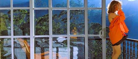 Luksusvilla, fjellutsikt | Terrasse/patio