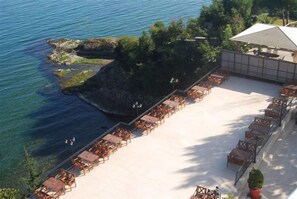 Phục vụ bữa sáng, bữa trưa, bữa tối, món Thổ Nhĩ Kỳ