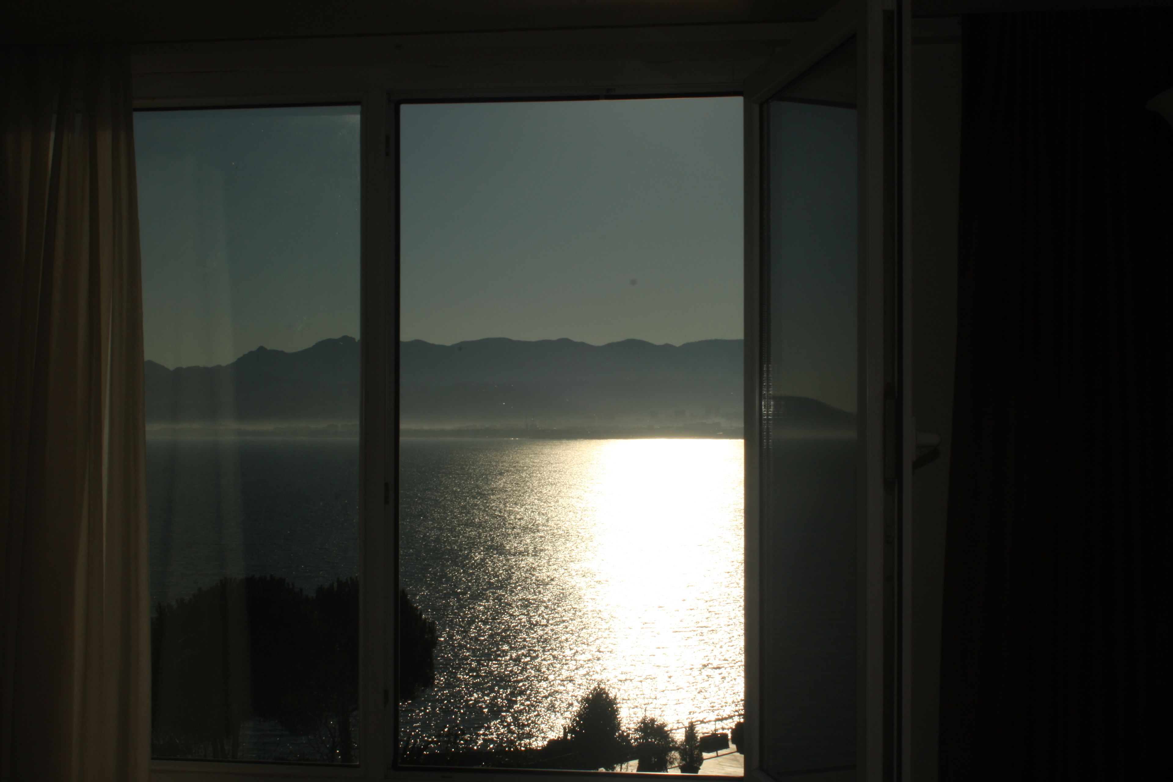 Standard Double Room | Minibar, desk, free WiFi