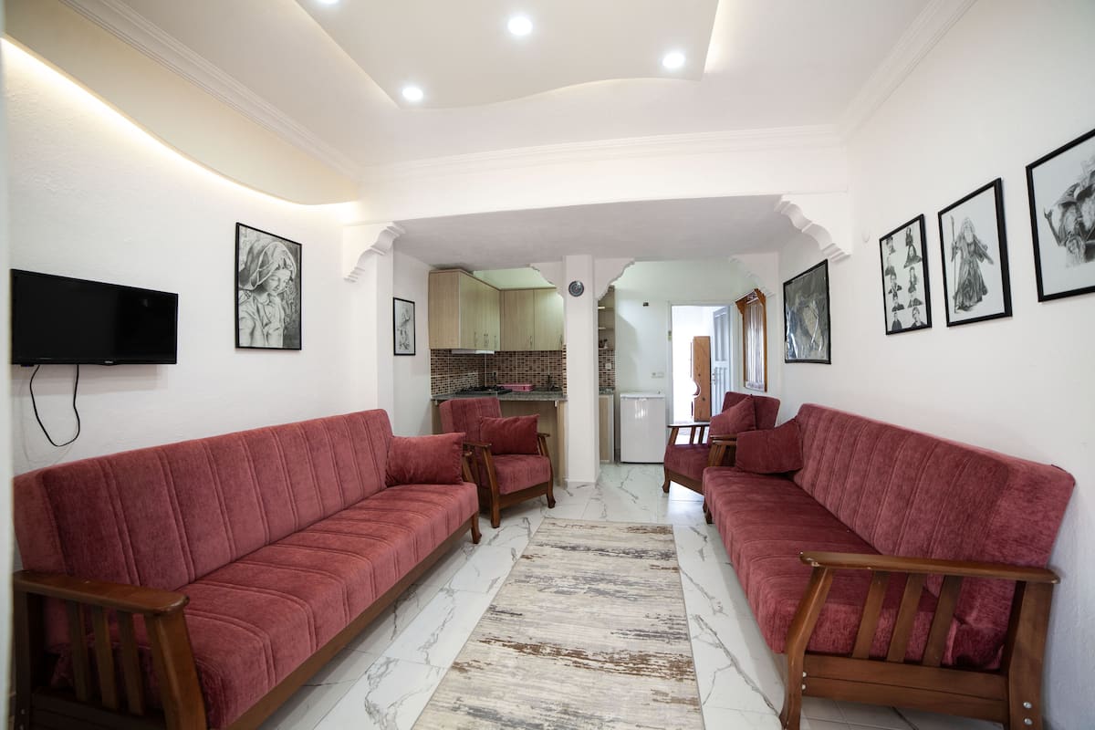 family apartment | private kitchen