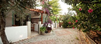 Zeybek 2 Pension & Apart