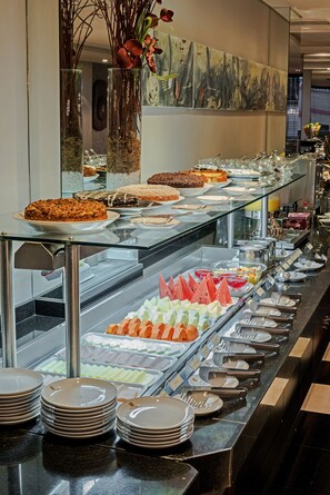 Desayuno buffet incluido todos los días