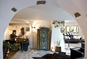Lobby - Boutique Hotel Zum Rosenbaum (Nalles)