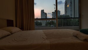 1 bedroom, desk, rollaway beds, bed sheets - Seaside Apartments (Beirut)