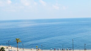 Beach/ocean view - Seaside Apartments (Beirut)