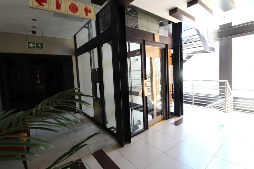 Alcazaba Lodges