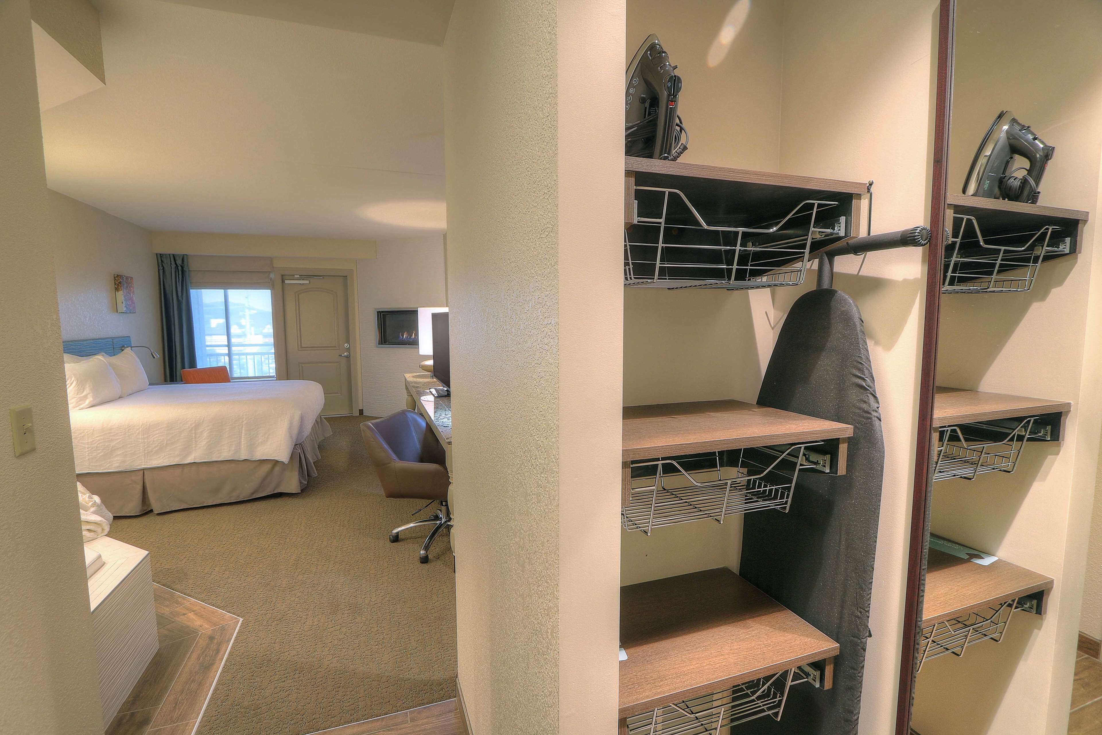 room, 1 king bed, jetted tub (balcony) | desk, laptop workspace, blackout curtains, iron/ironing board