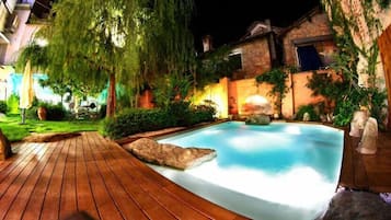 Bain à remous intérieur