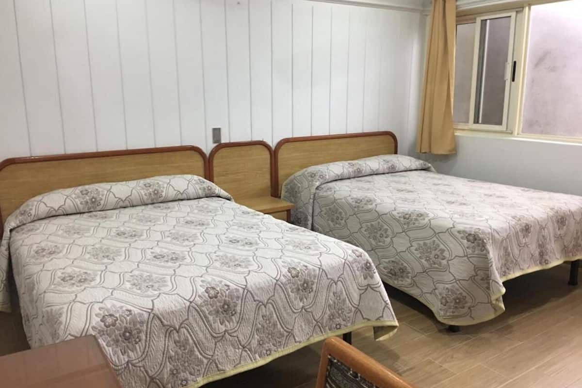 Double Room, 2 Double Beds | WiFi (free), bed sheets