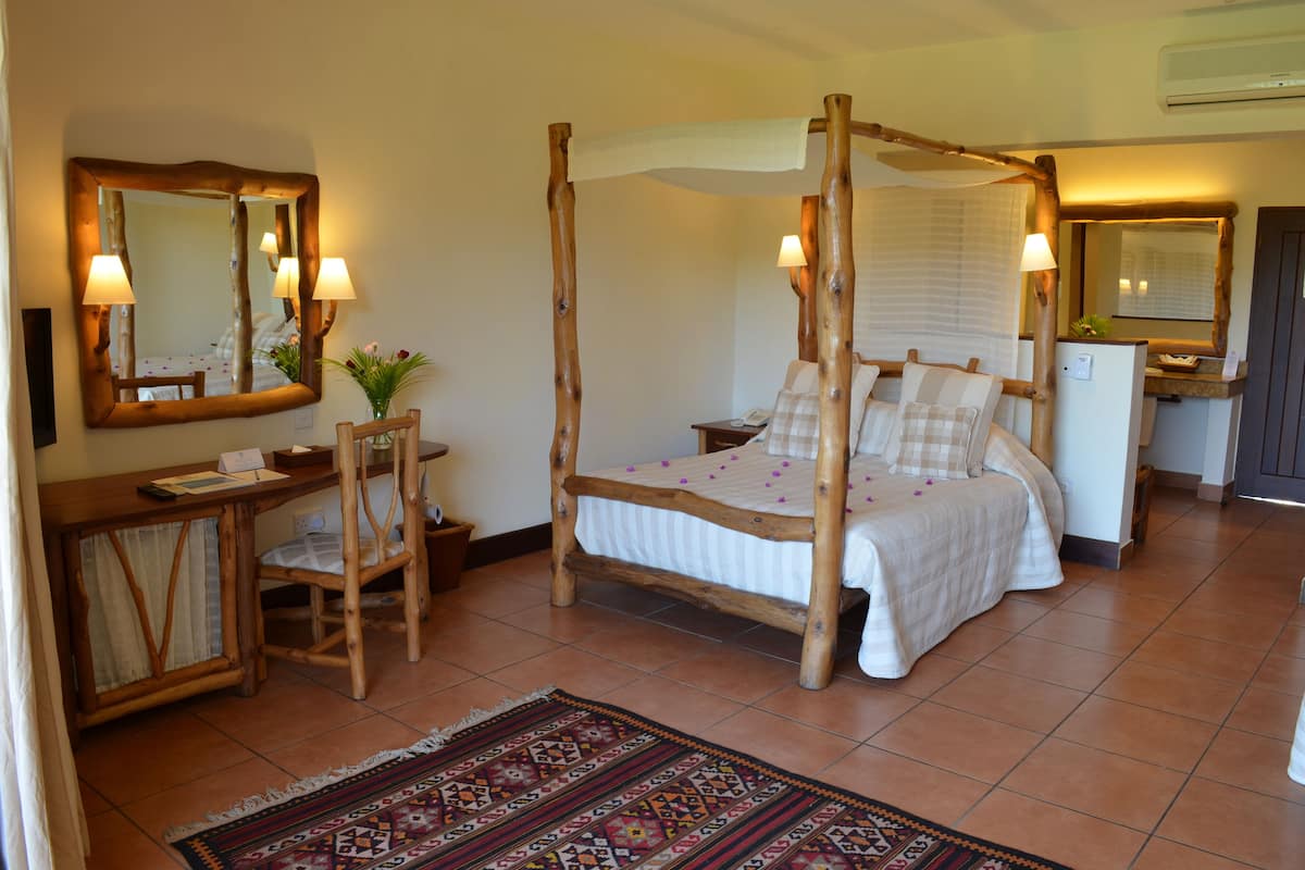 1 chambre, coffres-forts dans les chambres, bureau, rideaux occultants
