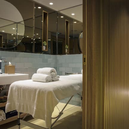 Sauna, steam room, body treatments, body wraps, body scrubs, facials