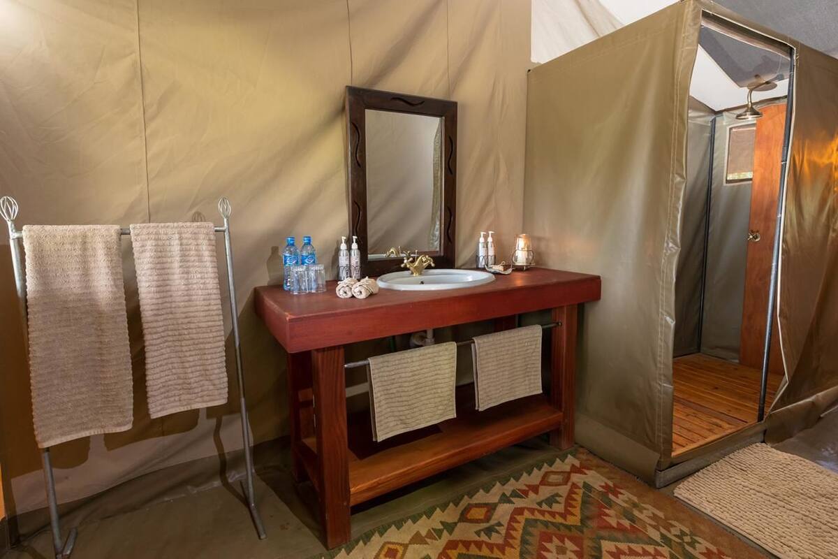 Ducha, cabezal de ducha tipo lluvia, artículos de tocador gratuitos