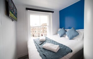 Iron/ironing board, free WiFi, bed sheets - City Hotel Luton (Luton)