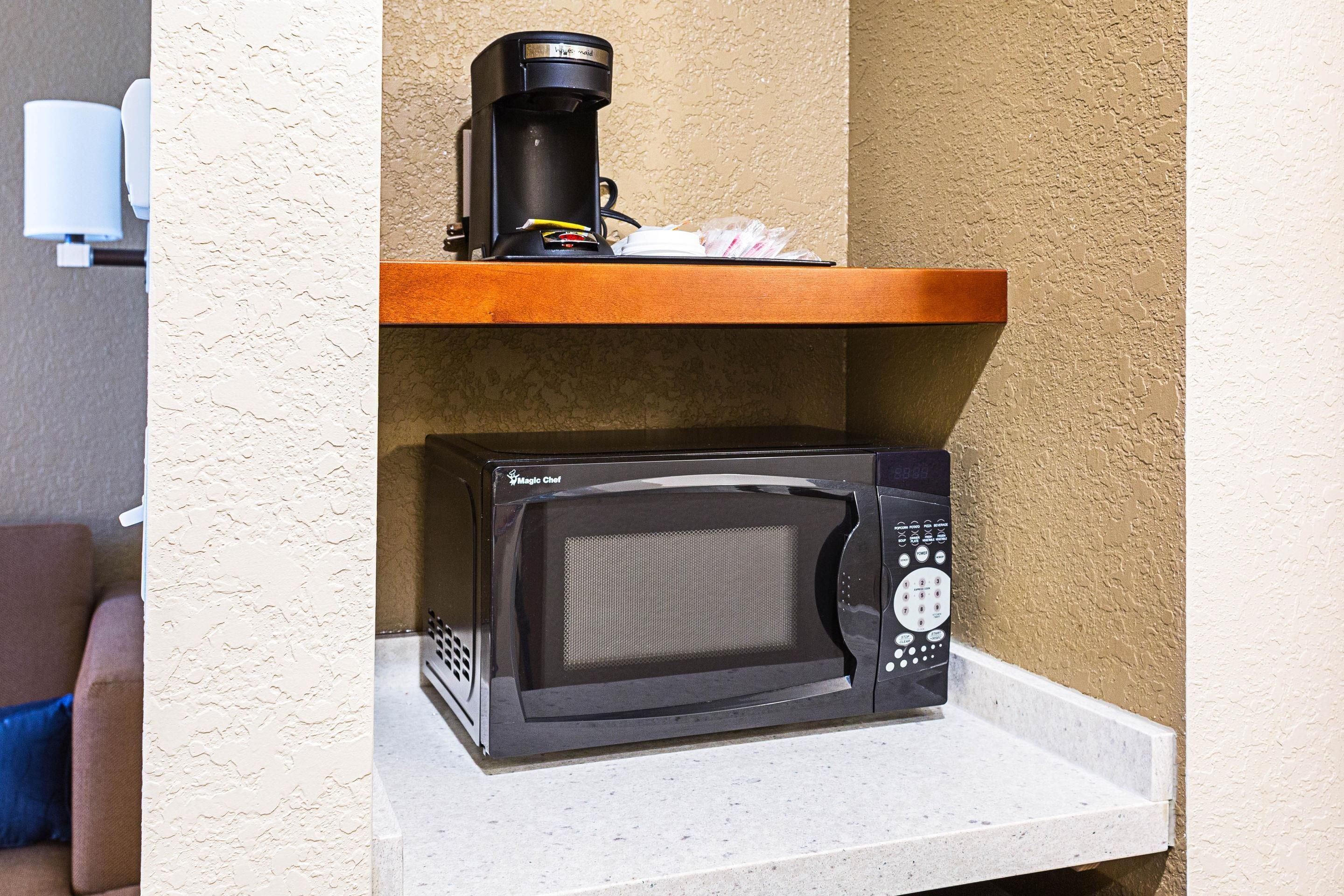 suite, 1 king bed with sofa bed, non smoking | down duvets, desk, blackout curtains, iron/ironing board