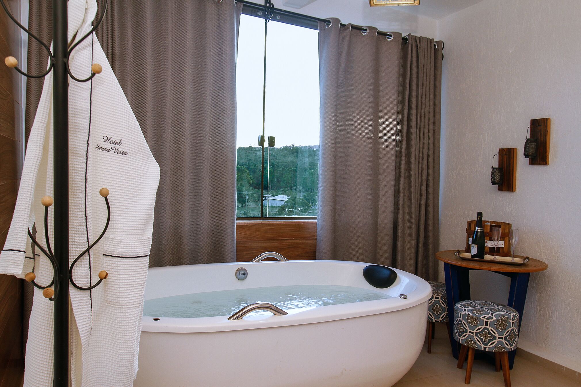 Quarto premium | Banheira de imersão