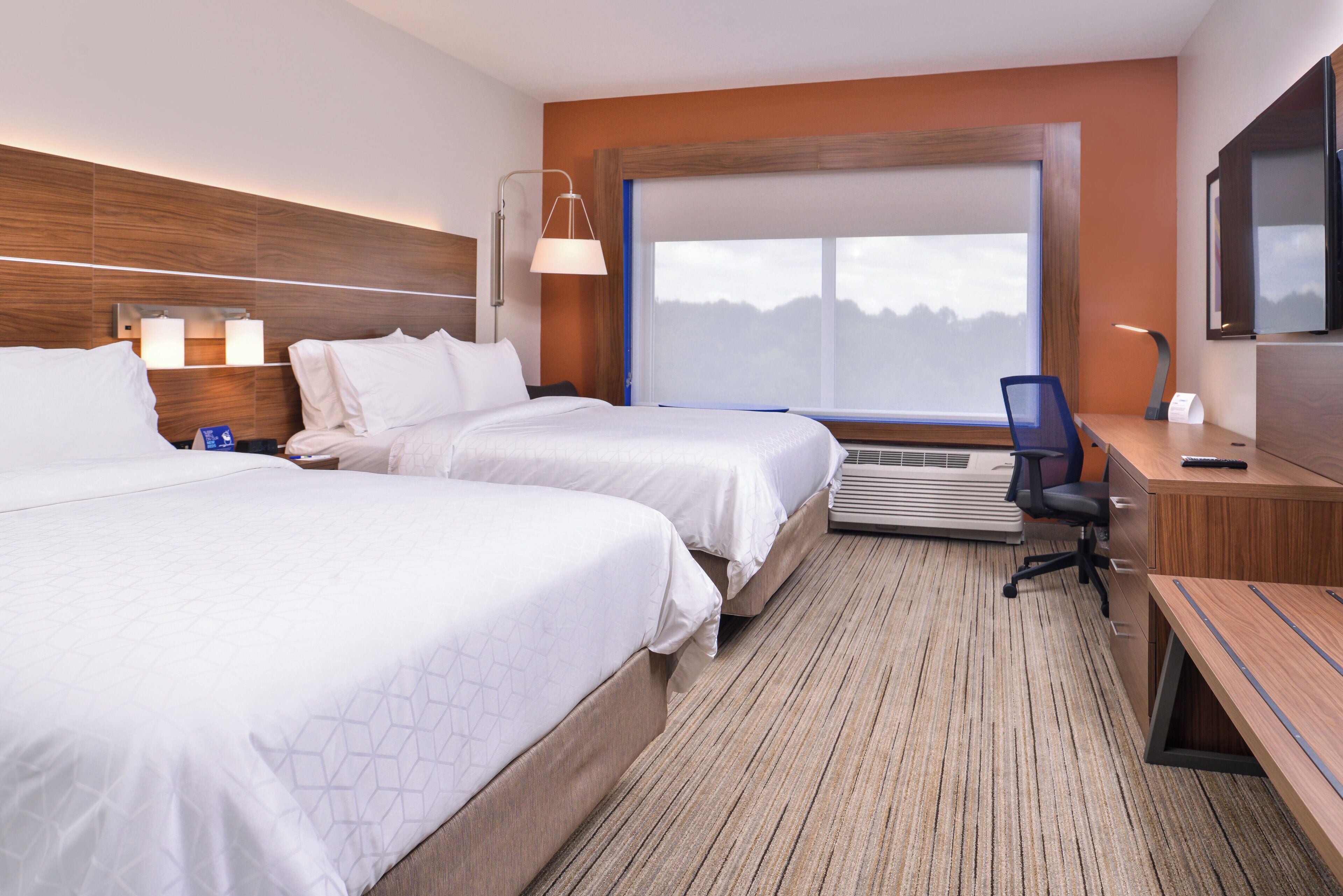 In-room safe, cribs (free), rollaway beds (surcharge), WiFi (free)
