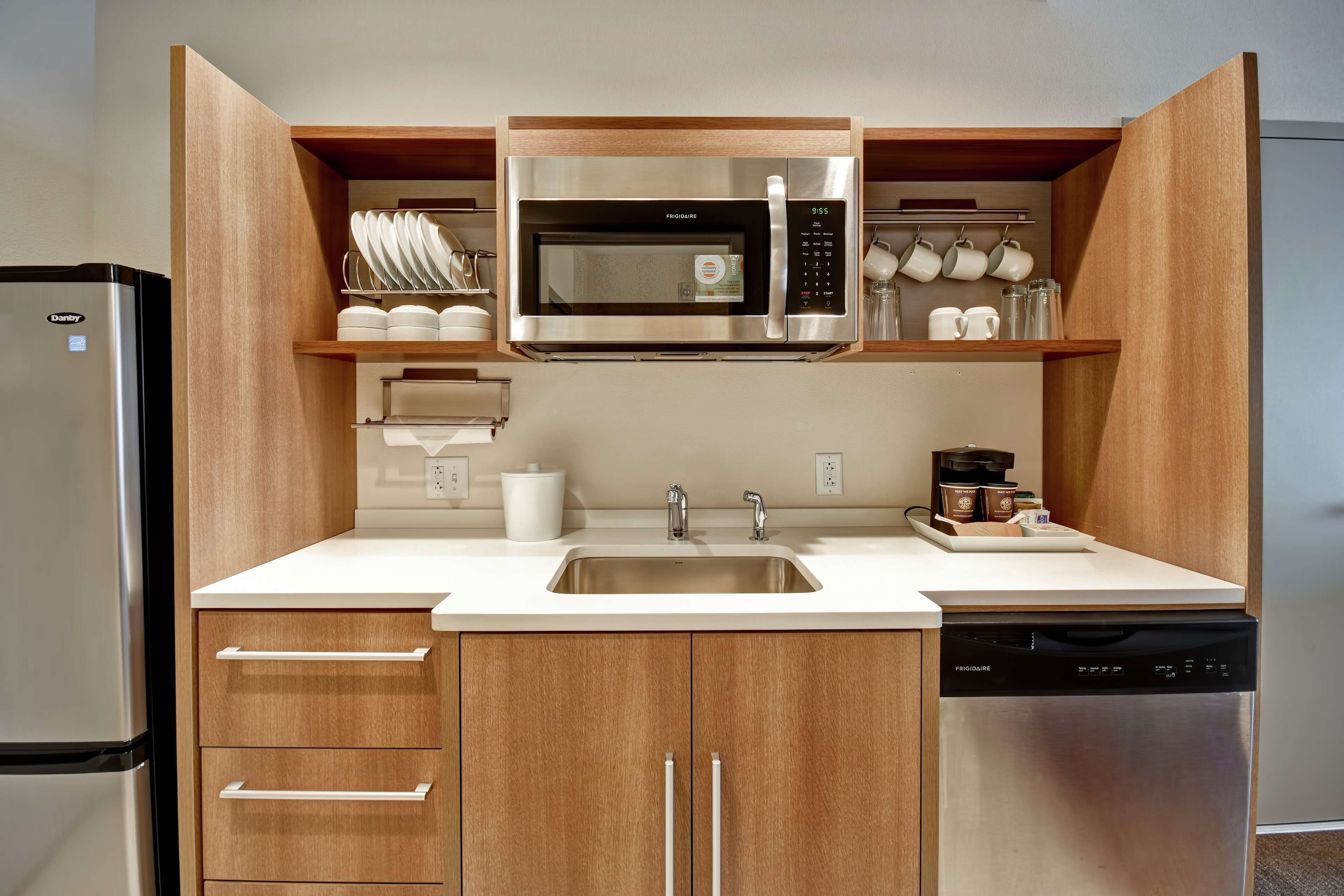 fridge, microwave, dishwasher, coffee/tea maker