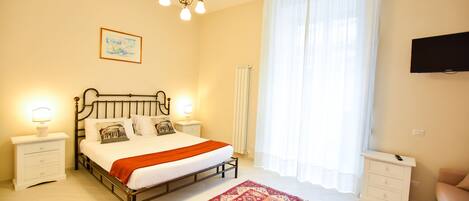 Comfort fyrbäddsrum - balkong | 4 sovrum, egyptiska bomullslakan och sängtillbehör av högsta kvalitet