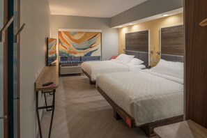 Desk, blackout curtains, iron/ironing board, free WiFi - Tru by Hilton Garland Richardson (Garland)