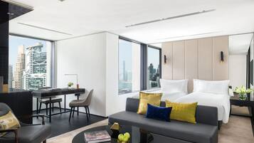 Luxe beddengoed, donsdekens, een minibar, een kluis op de kamer