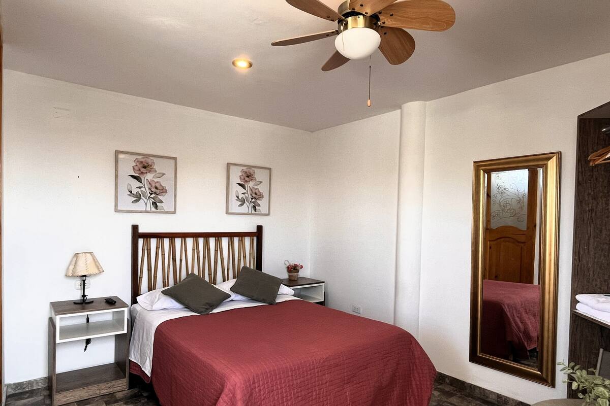 Economy Double Room | Desk, iron/ironing board (on request), WiFi (free), bed sheets