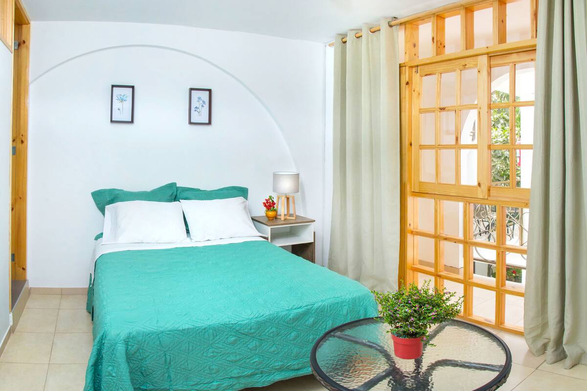 Double Room, 1 Double Bed | Desk, iron/ironing board (on request), WiFi (free), bed sheets