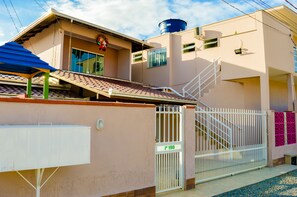 Front of property - Pousada Joana Guest House (Penha)