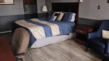 Colchones con pillow-top, escritorio, cortinas blackout y wifi gratis