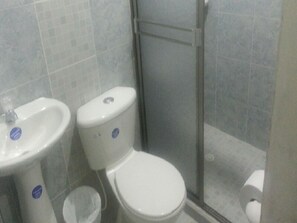 Bathroom - Aprtamento con jacuzzi 005 (Coveñas)