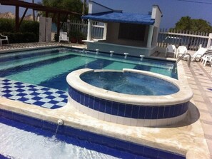 Outdoor pool - Aprtamento con jacuzzi 005 (Coveñas)