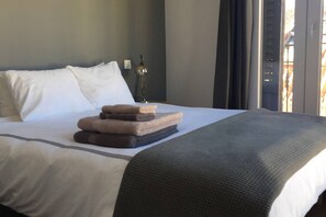 2 camere, ferro/asse da stiro, Wi-Fi gratuito, lenzuola