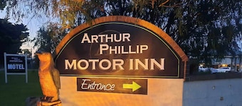 Arthur Phillip Motor Inn