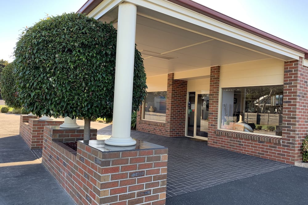 Arthur Phillip Motor Inn