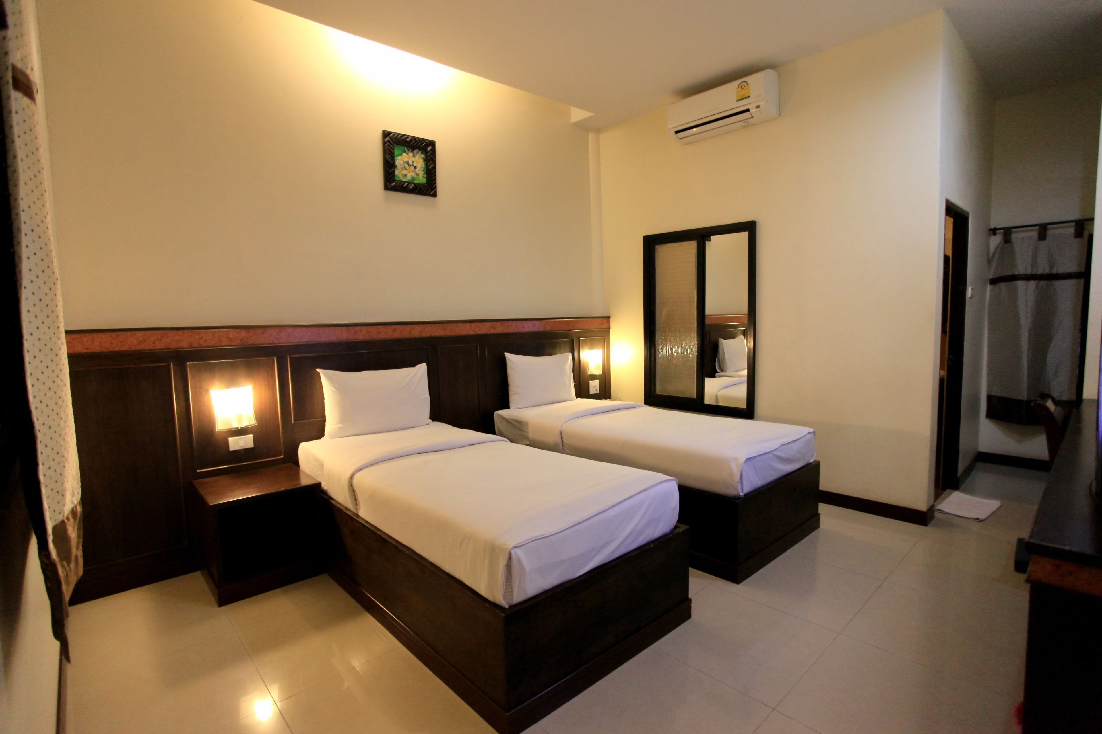 Standard Double Room | Bàn, phòng cách âm, truy cập Internet không dây miễn phí 