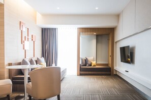 Executive Suite | Living area - TwoThree A Homely Hotel (Bangkok)