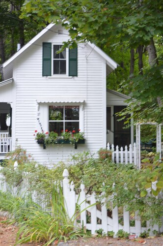 Plymouth's Historic 1920 Doll House