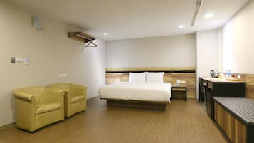 Deluxe Double Room, 1 Queen Bed, Balcony