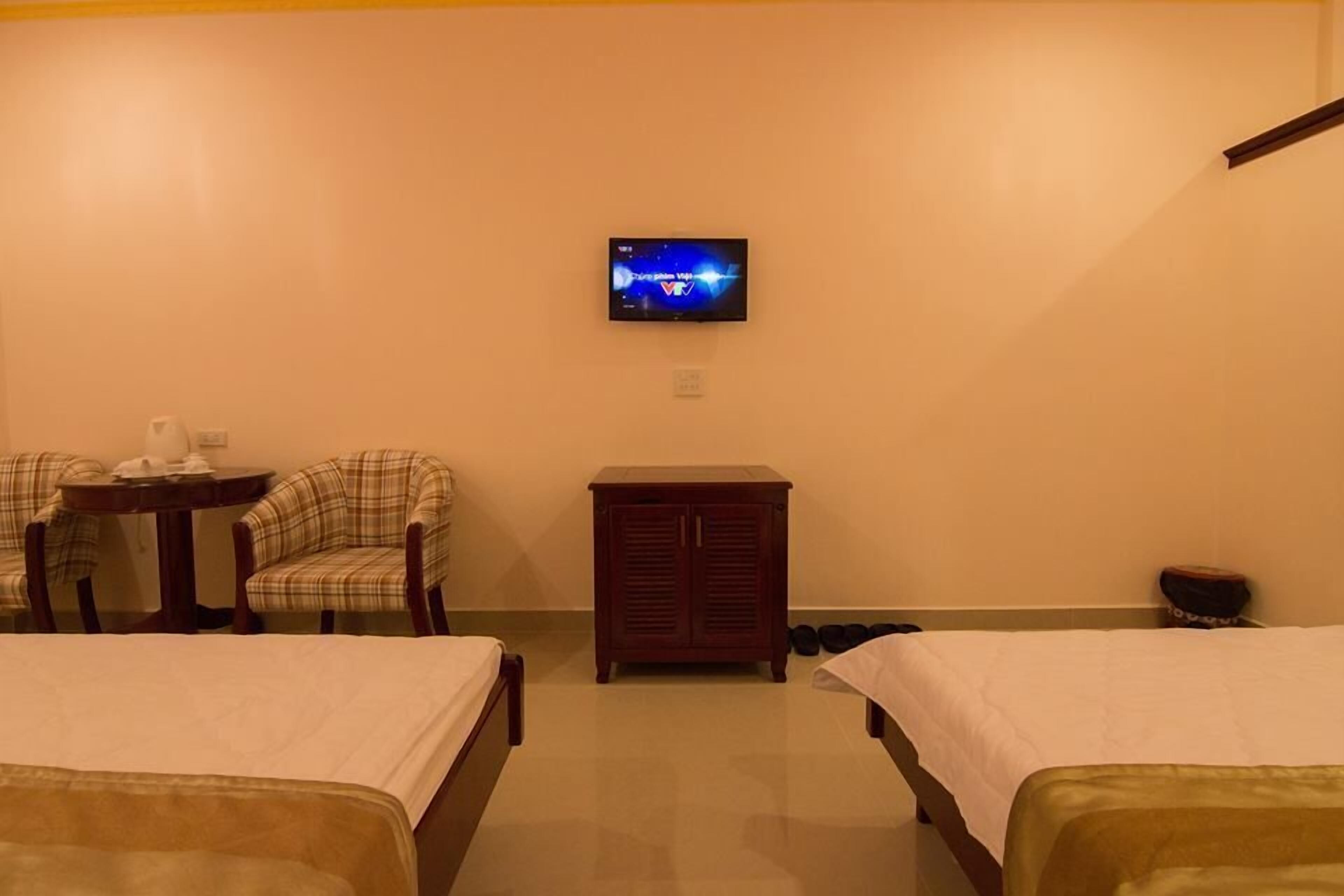 superior twin room | 1 bedroom, minibar, desk
