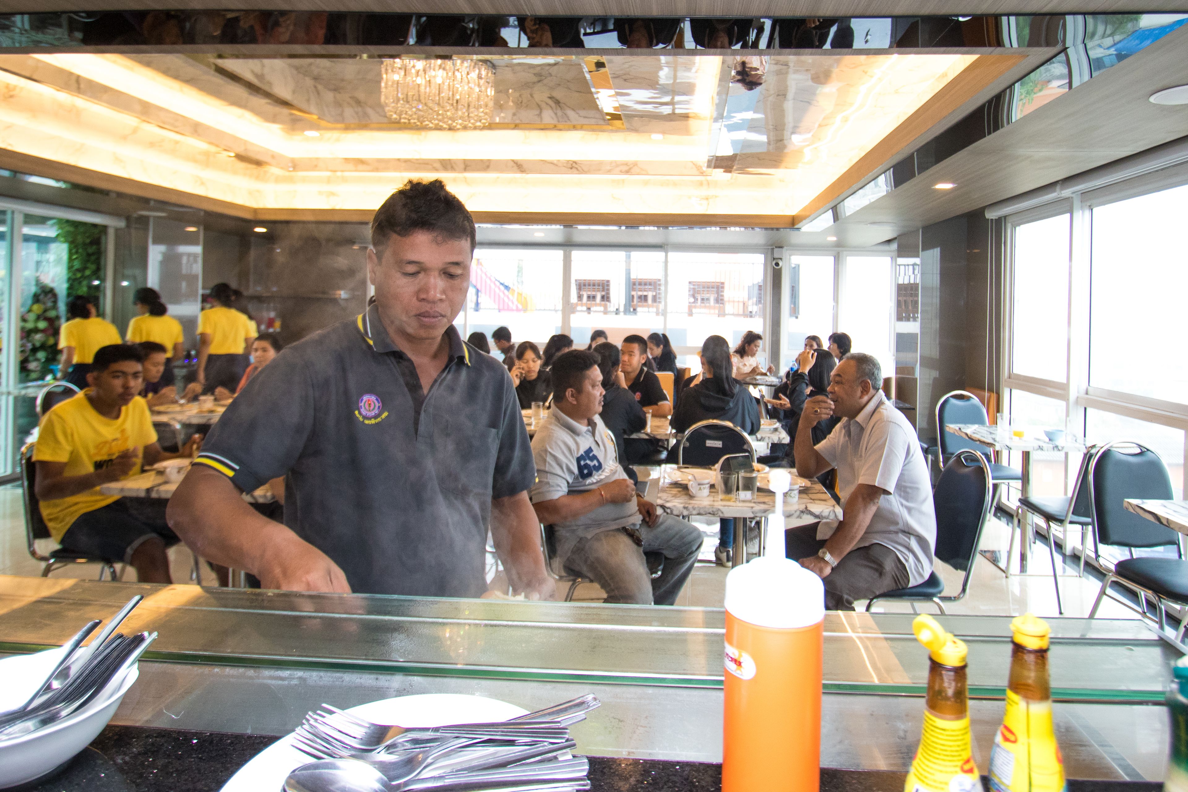 daily buffet breakfast (thb 250 per person)