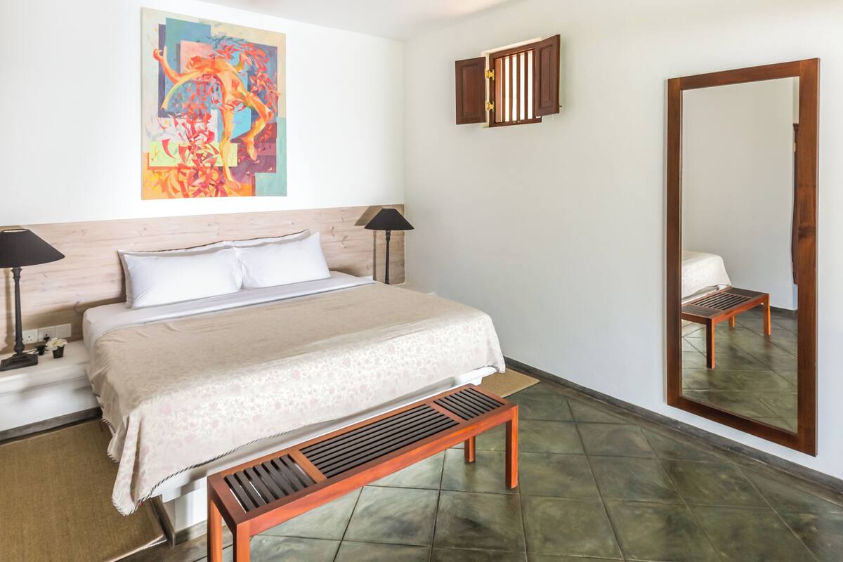 1 phòng ngủ, bộ đồ giường cao cấp, minibar, két bảo mật tại phòng