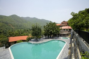 Alberca al aire libre por temporada 