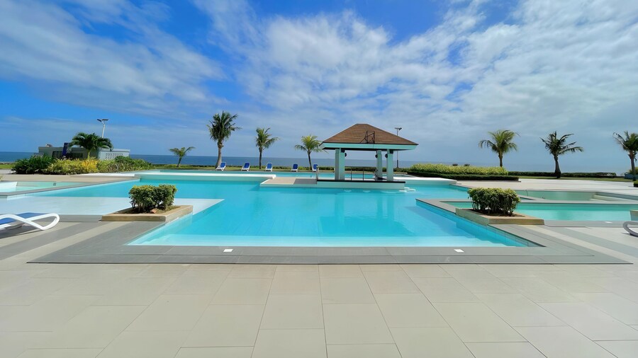 Arterra Hotel and Resort