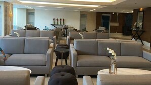 Khu tiếp khách ở sảnh