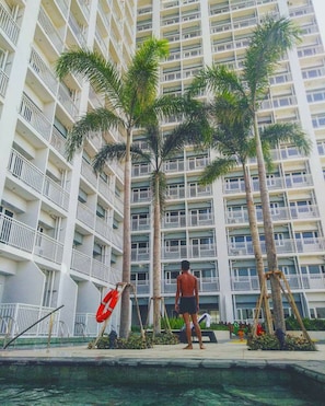 Apartment, Pool View | 1 bedroom, desk, free WiFi, bed sheets - SeaBreeze at Breeze Residences (Pasay)