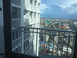 View from property - SeaBreeze at Breeze Residences (Pasay)